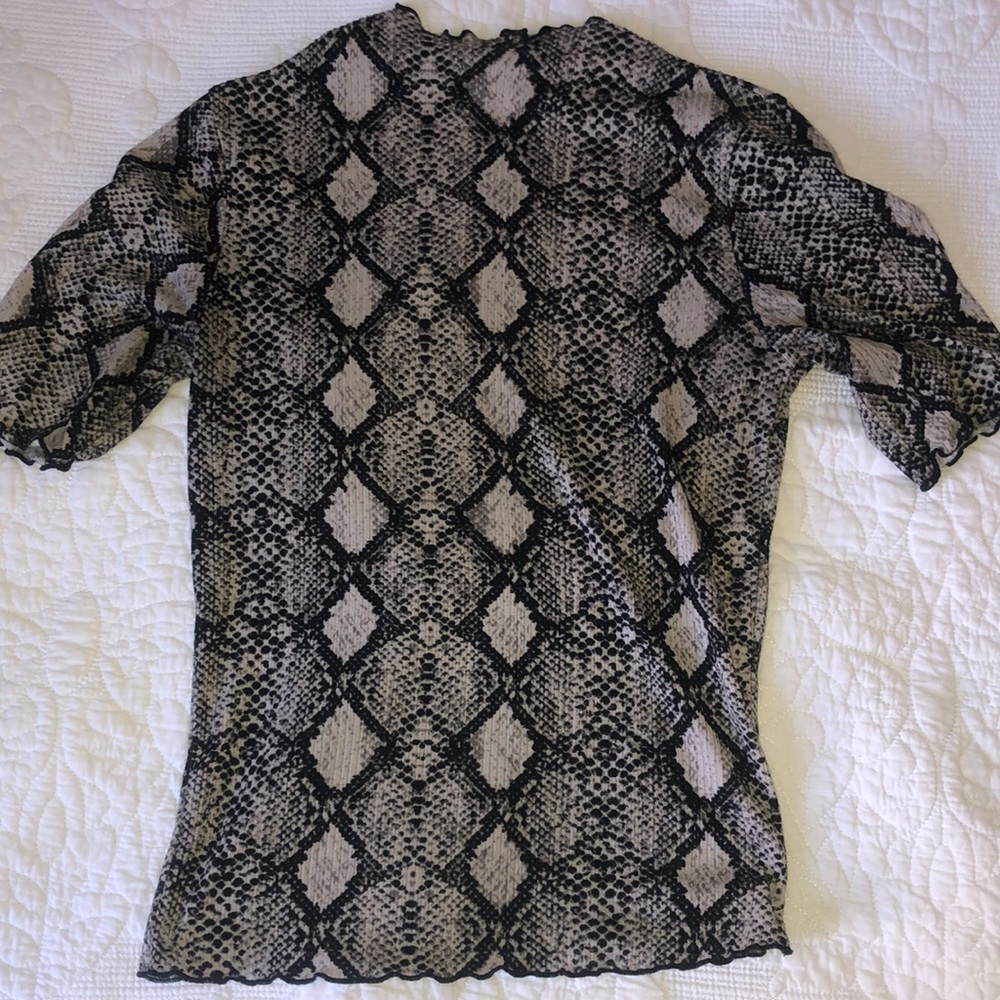 Snake print half turtle neck blouse